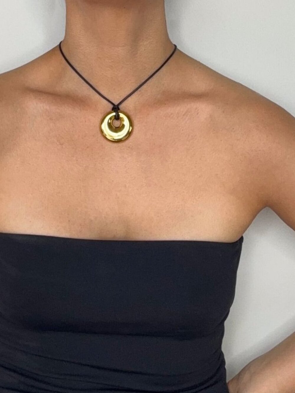Black Cord Donut Necklace – 90s Rope Choker – Adjustable, Chunky